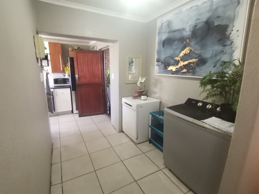 3 Bedroom Property for Sale in Bernadino Heights Western Cape